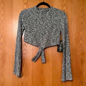 Gray bell sleeve crop top, size Medium, NWT
